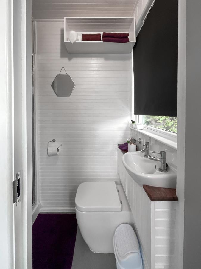 Shepherds Hut Bath Wick  Екстериор снимка